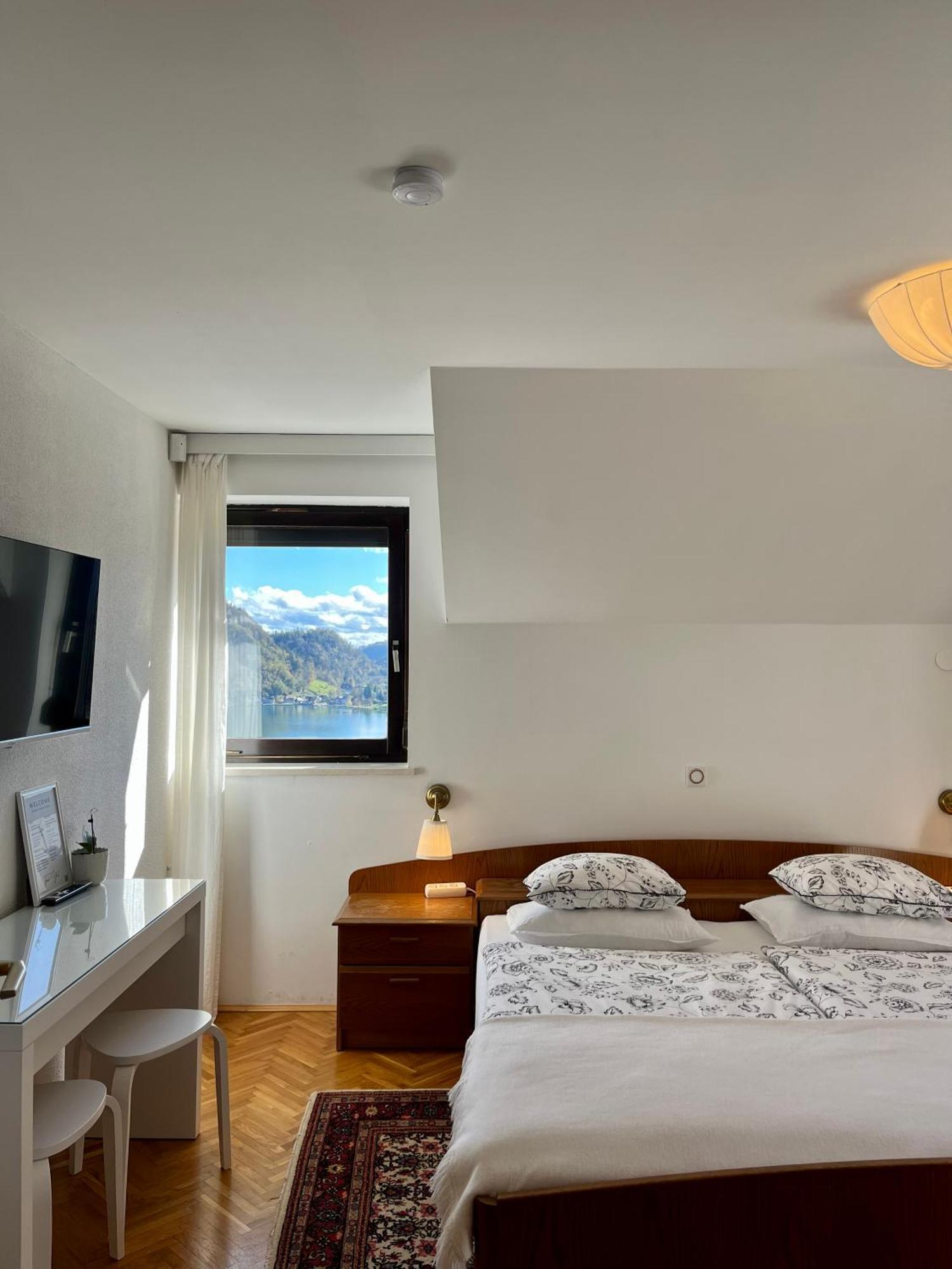Lakeview Guesthouse & Chalet Блед Экстерьер фото