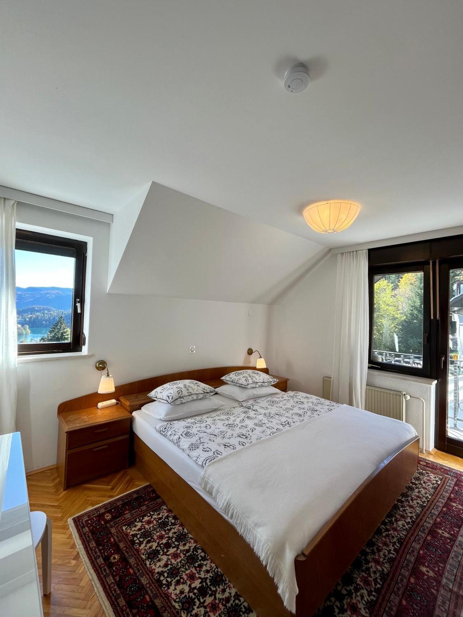 Lakeview Guesthouse & Chalet Блед Экстерьер фото